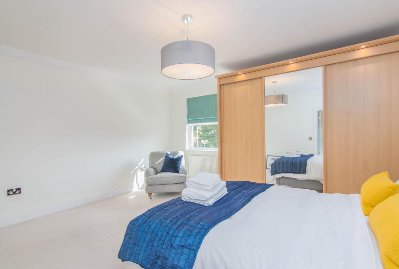 Jubilee Mansions 5* Retreat Apartment Peterborough Exterior photo