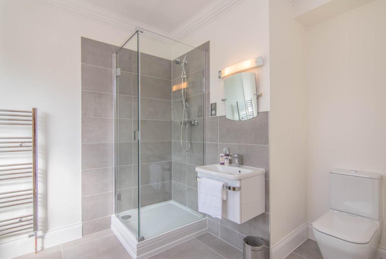 Jubilee Mansions 5* Retreat Apartment Peterborough Exterior photo
